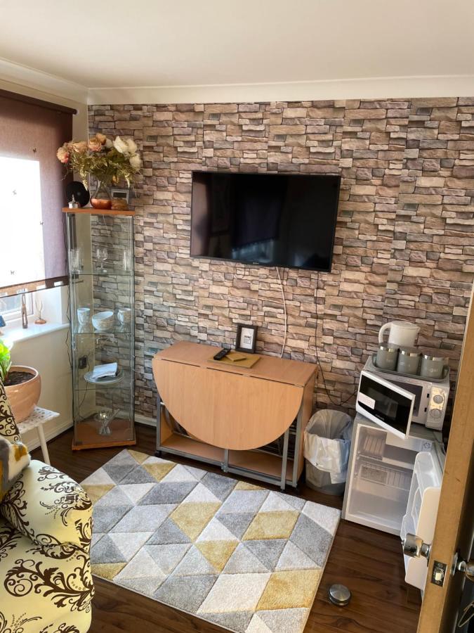 Bed and Breakfast Tisi Choice Northfleet Экстерьер фото
